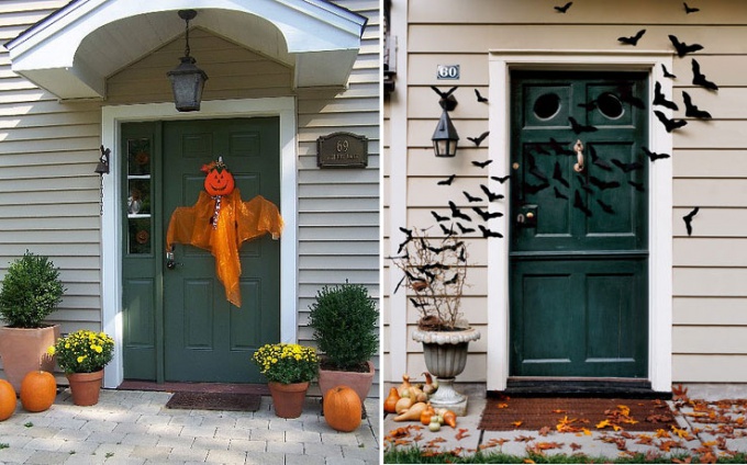 Jak vyzdobit přední dveře Halloweenu 